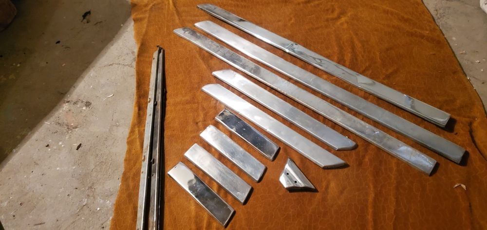 Продаётся запчасти от Волги 21