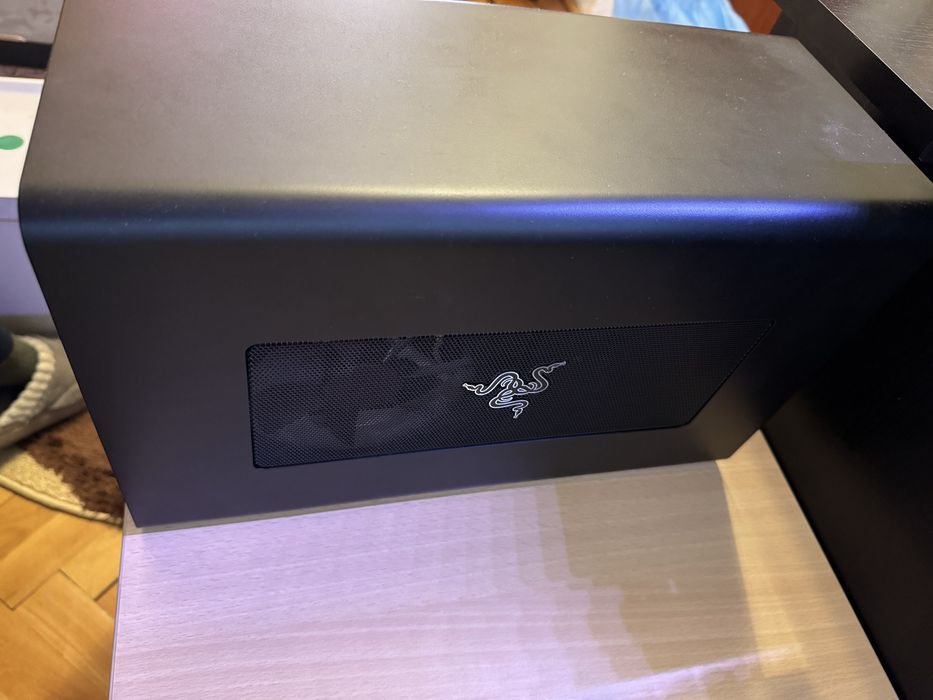 Razer Core X Chroma – eGPU, 700W, Thunderbolt, RGB,USB + LAN, Noctua