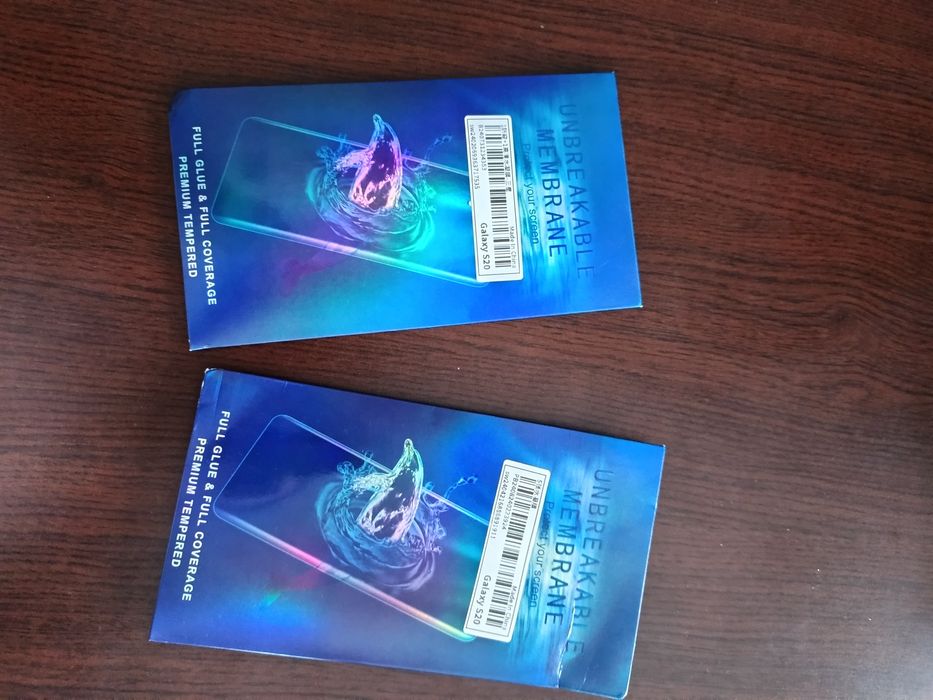 Huse și folii Samsung S20