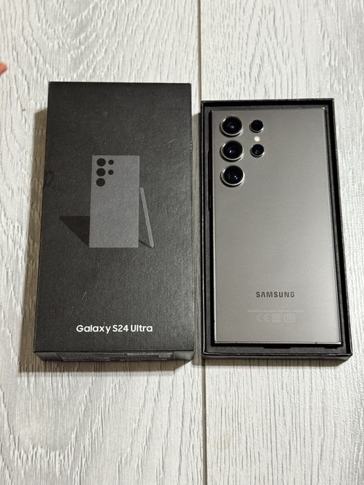 Samsung S24 Ultra 256 gb Ram 12 польный комплект