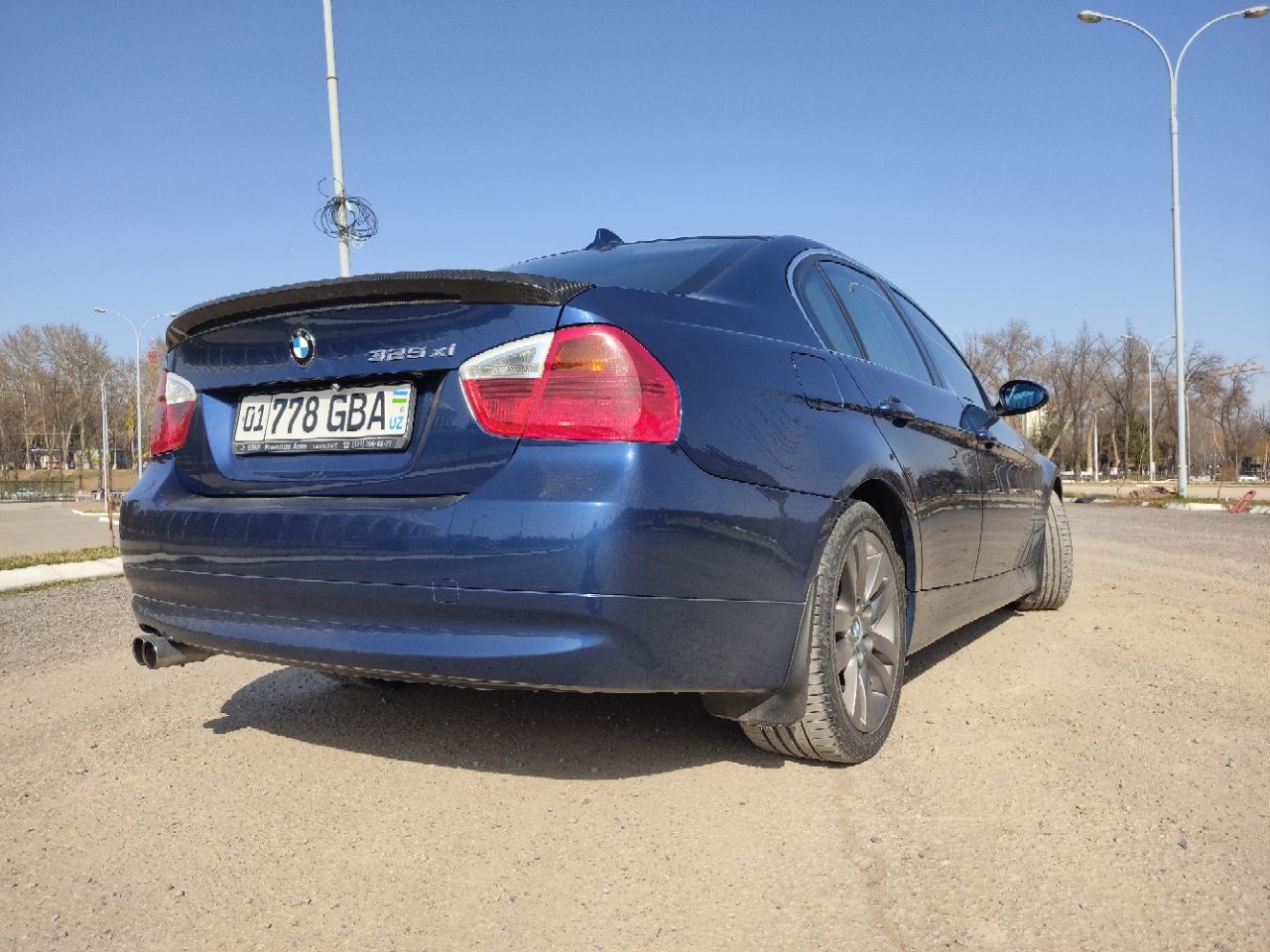 BMW 325 xi e90 2006 г