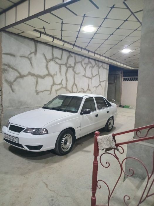 Нексия 2   3200 срочни келишамиз