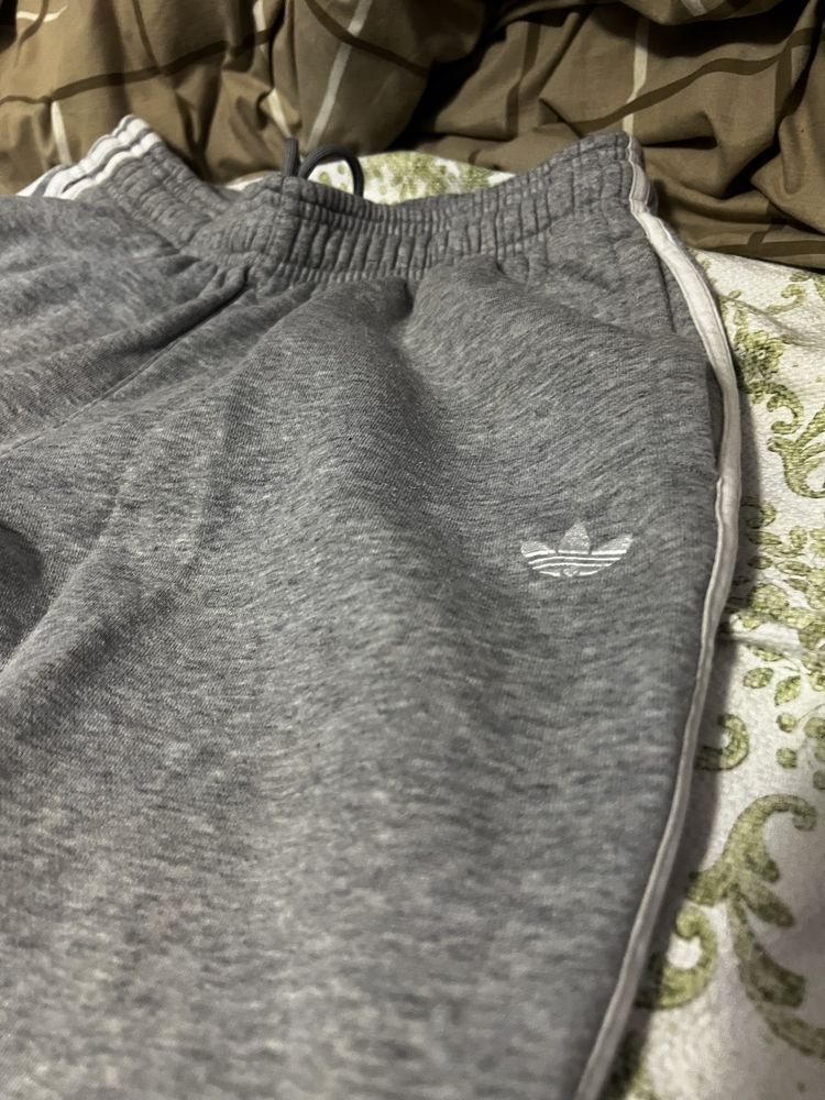 Pantaloni Adidas