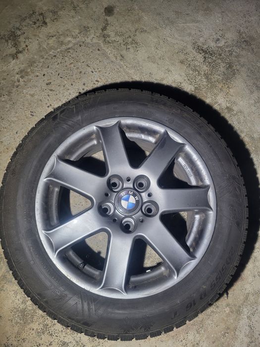 Jante cu cauciucuri noi de iarna Bmw