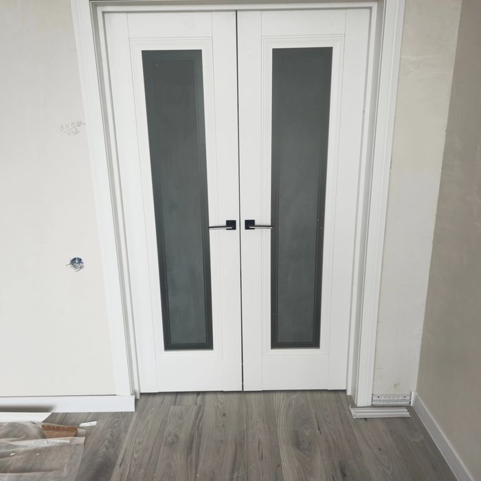 Монтаж и демонтаж межкомнатных дверей. Работаю профессиональным инстр.