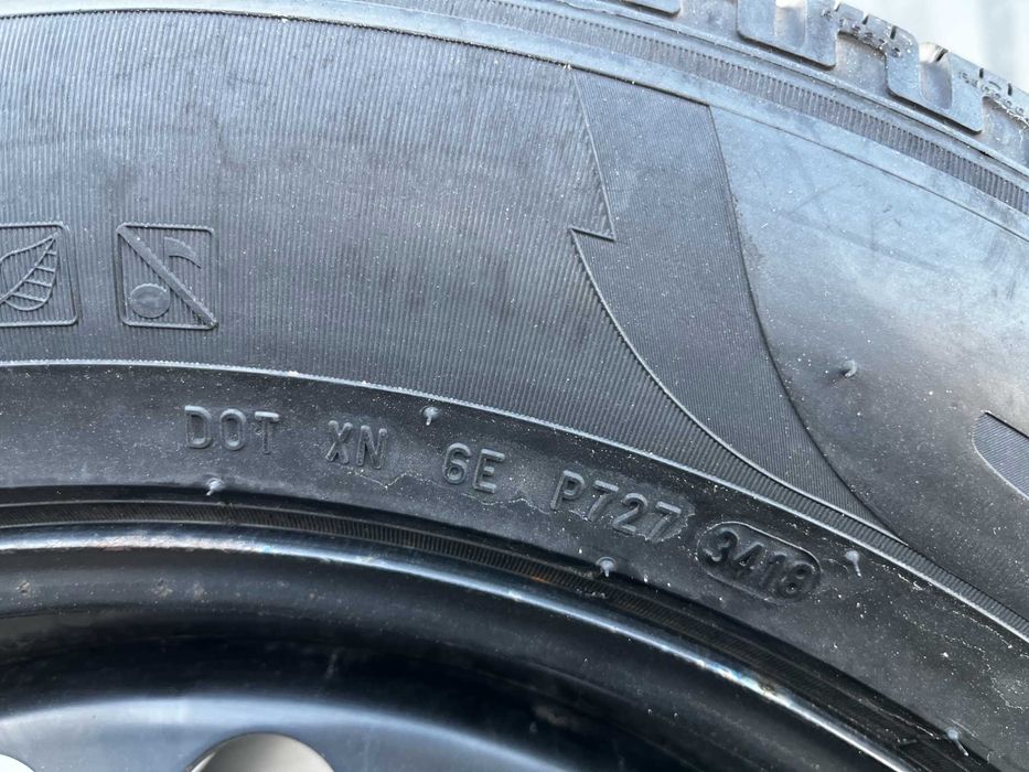 Set roti Tabla de Iarna Ford Kuga 225 65 R 17 Pirelli Scorpion Winter