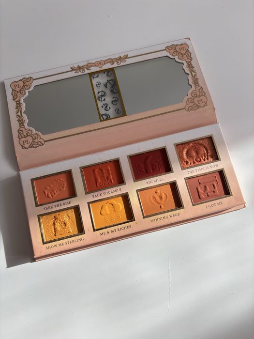 Vand doua palete farfuri PLouise