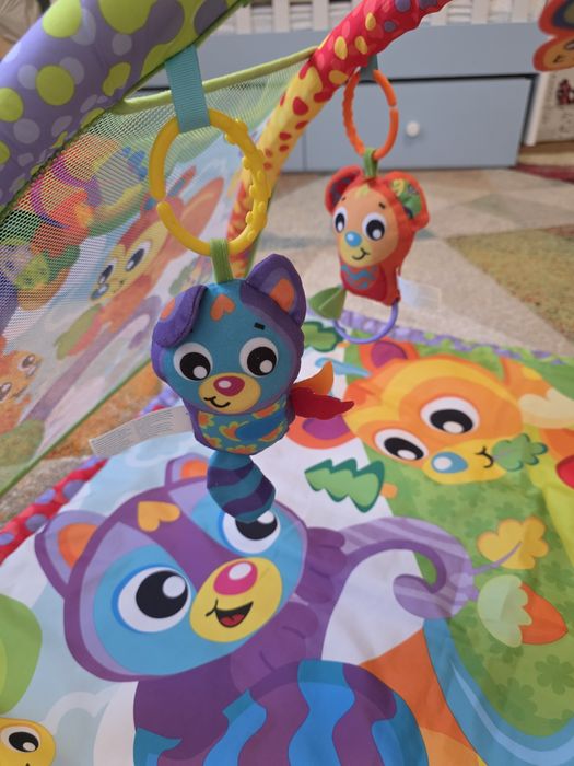 Playgro Активна гимнастика със светлини, музика и проектор + Подарък