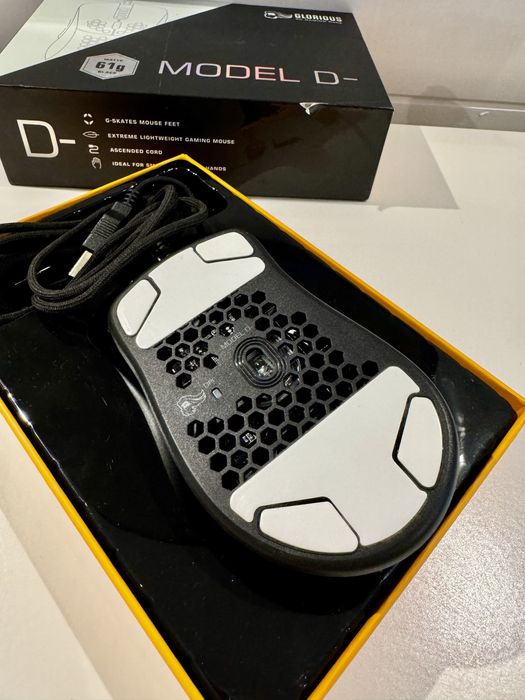 Mouse Glorious Model D- (minus) matte black wired