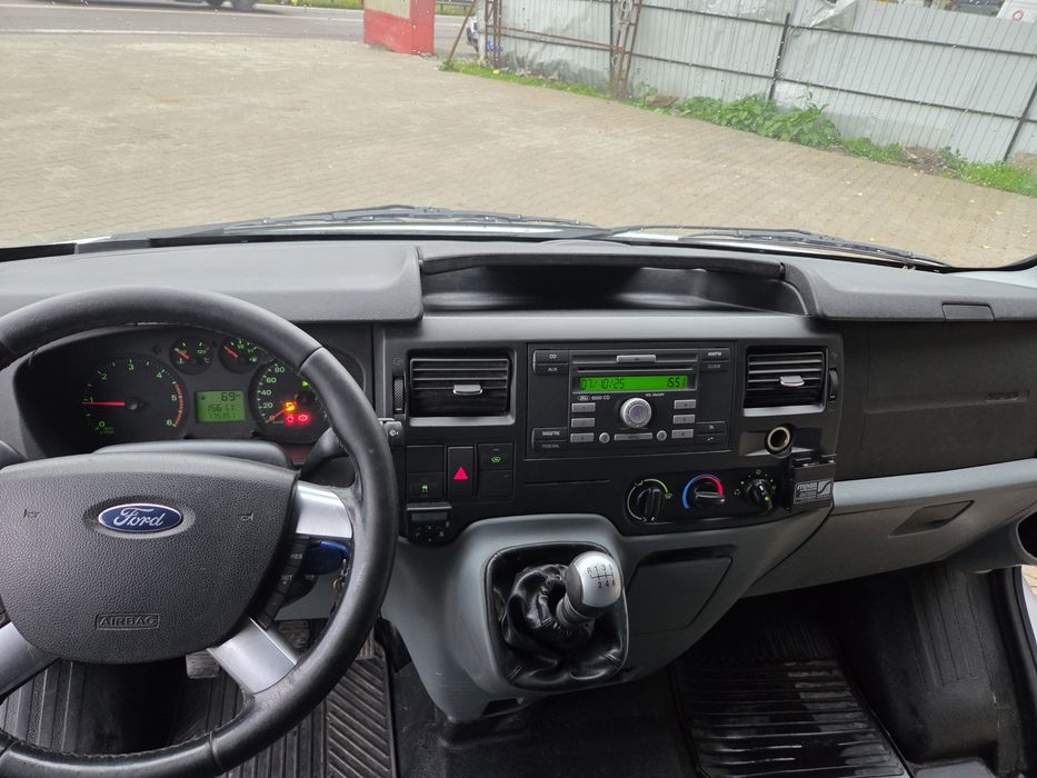 Ford Transit/3 locuri+marfa/2010/2.2-116cp/Aer condiționat