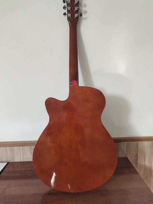 Akustik Gitara sotiladi. Che Guevara version.