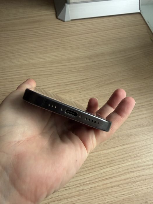 Iphone 15 pro negru 256 GB