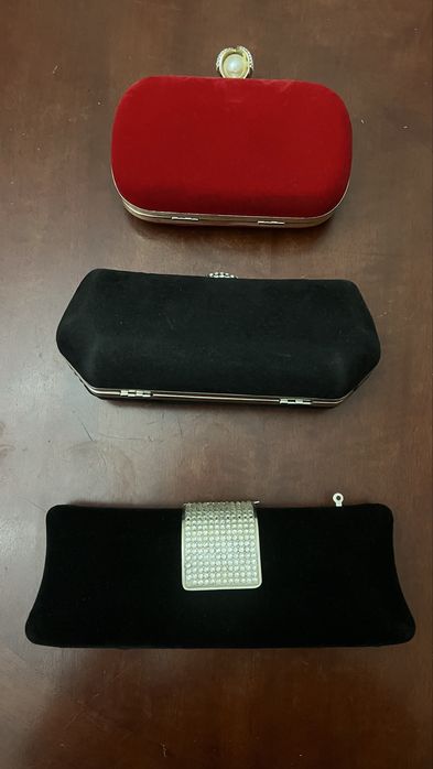 Продам Женские Клатчи в хорошем состоянии  бу