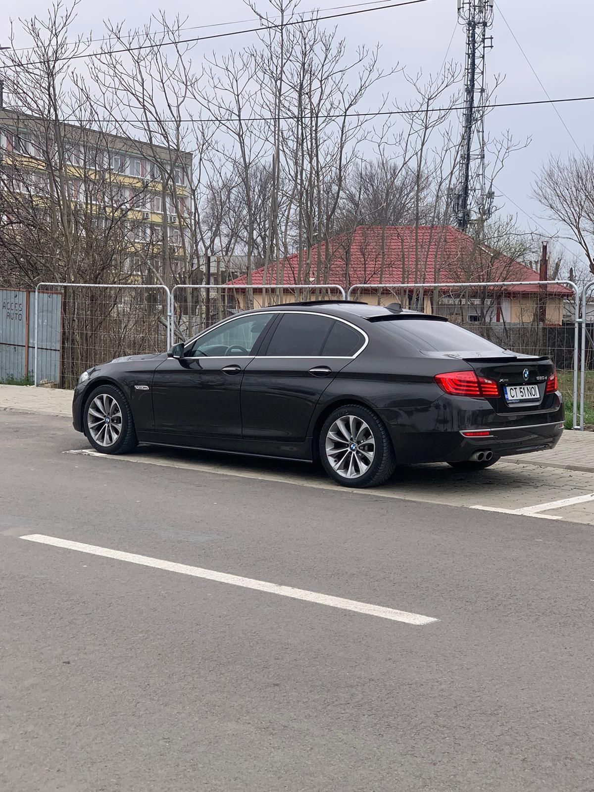 Vând BMW 5 20 XDRIVE.