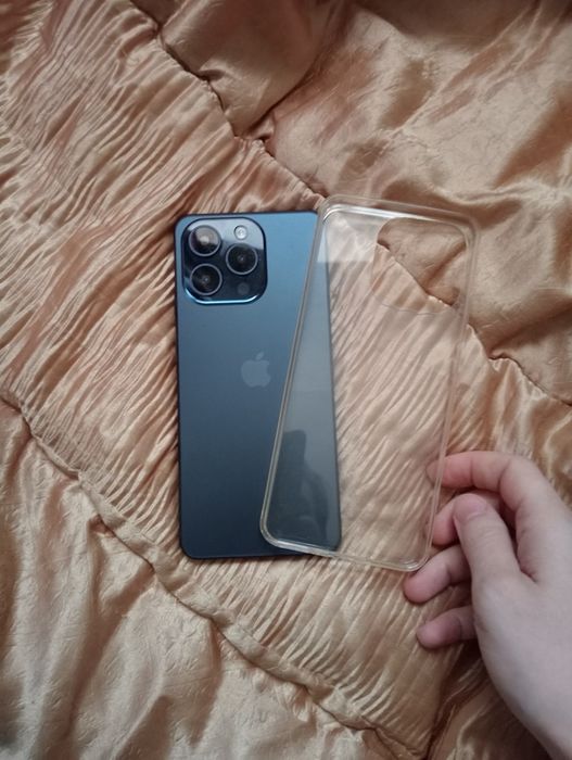 Продается Iphone i 16 pro max в идеальном состоянии!!!
