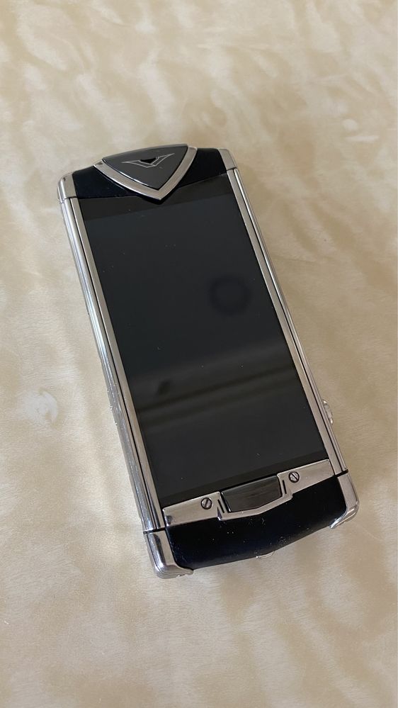 Vertu Constellation T