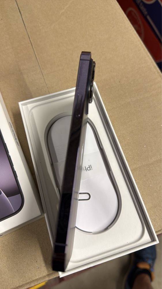 Продавам Iphone 14 Pro Max !!!