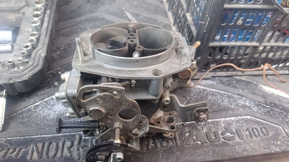 Продам карбюратор ваз