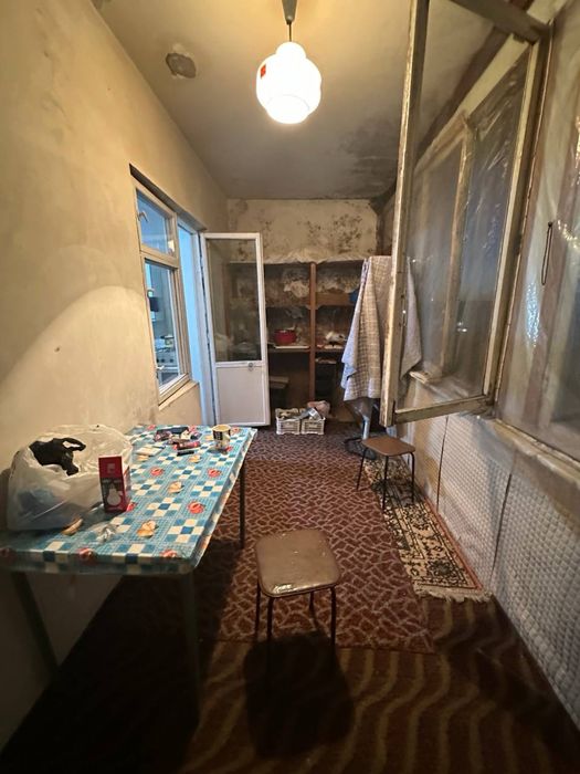 Продается 4х ком квартира. Куйлюк 5 массив 99м2. Без ремонта