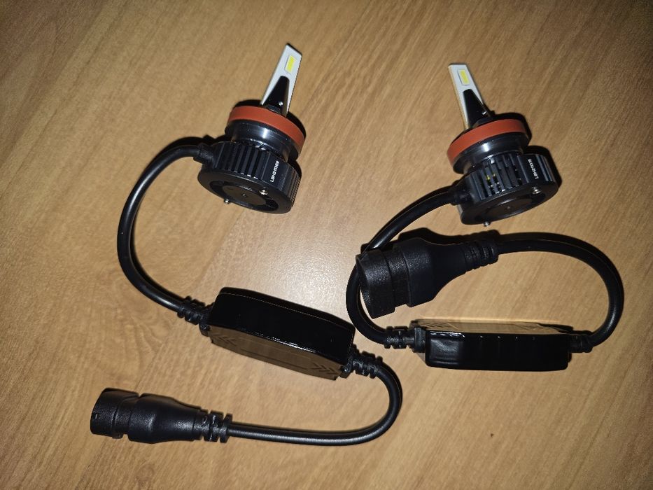 Becuri Led Leduri auto H1 H4 H7 H8 H9 H11 H16 HB3 9006 HB4 9012 hir2