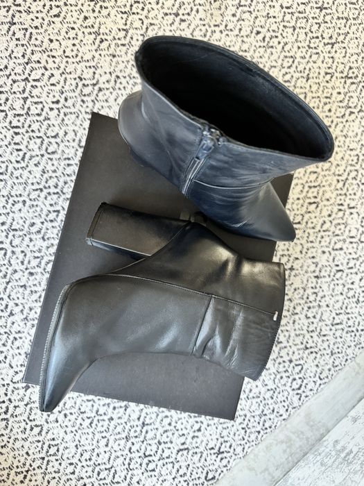 Дамски боти от естествена кожа