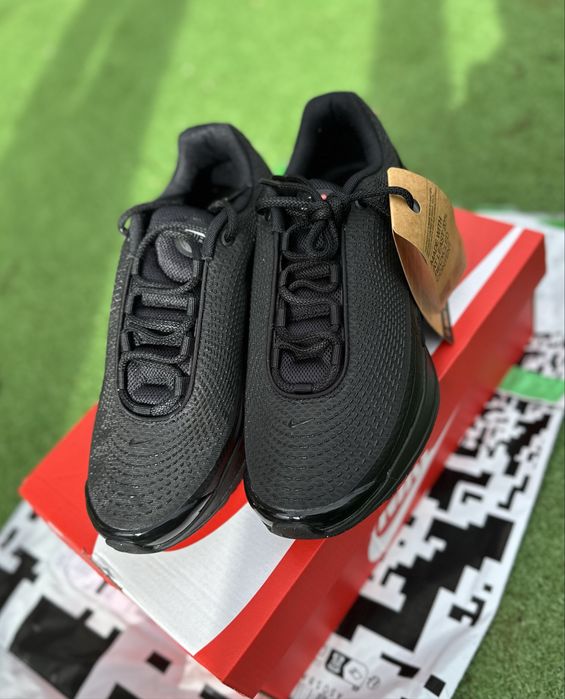Nike Air Max DN “Triple Black”-size 41