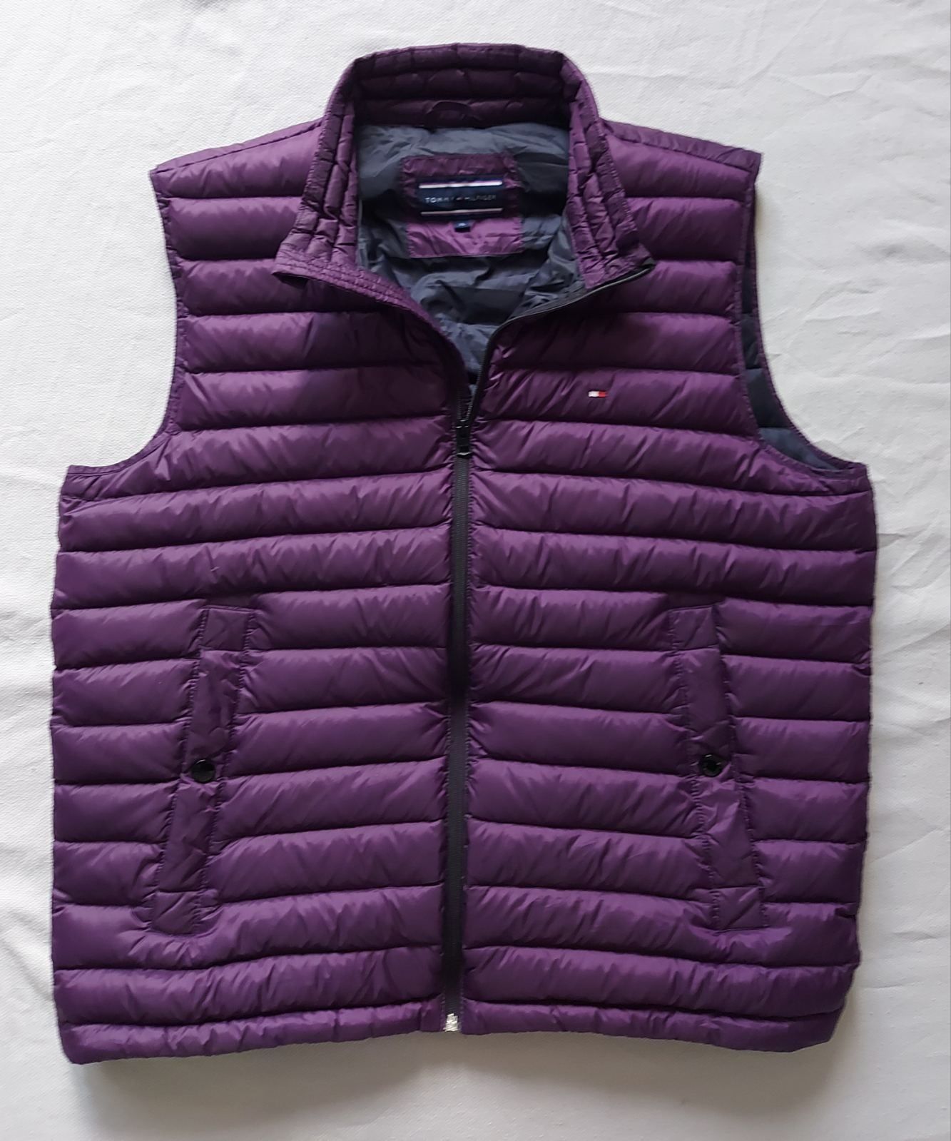Tommy Hilfiger ,XL/54,мъжки пухен елек грейка 90%пух 10 %пера
