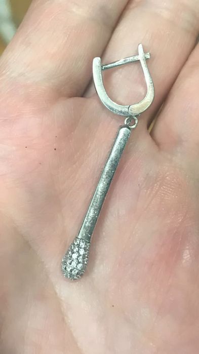 Серебянная серьга с фианитом