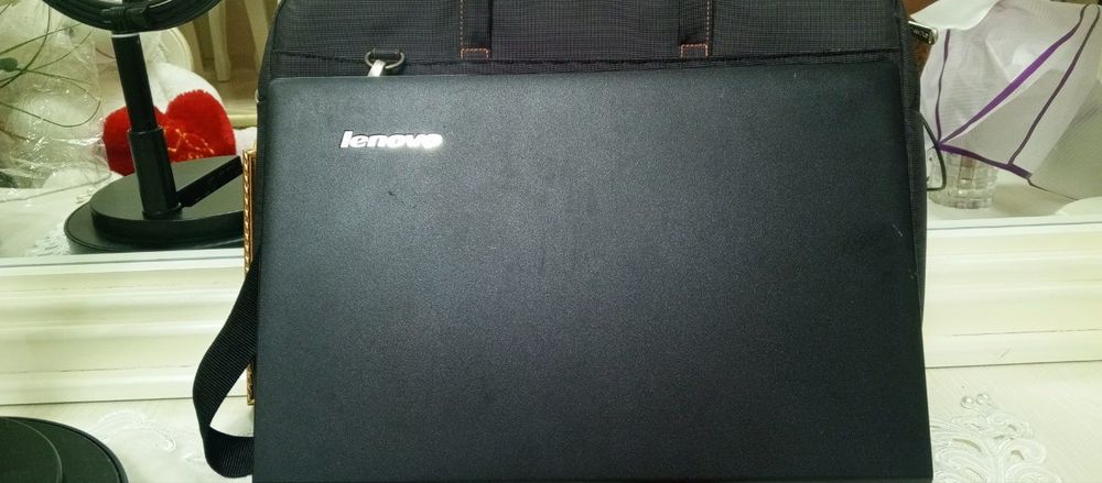 Продается ноутбук LENOVO