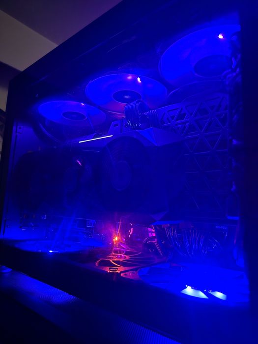 Vând gaming pc ryzen 5600x rtx 3070