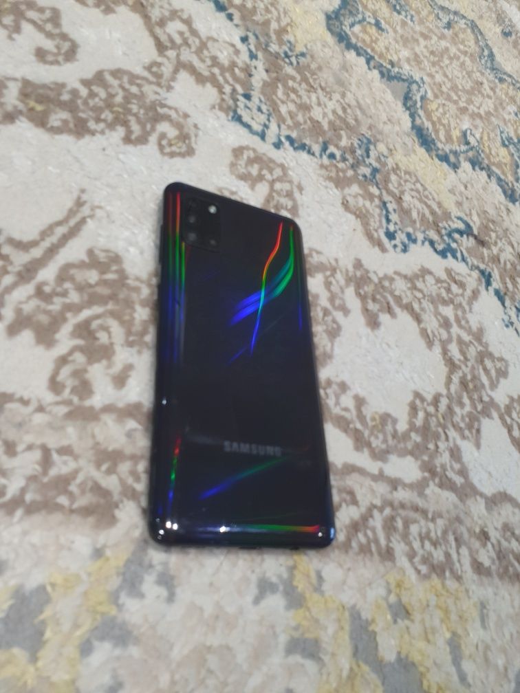 Samsung a 31 xolati zor ishkashi yaxshi ayibi yoq