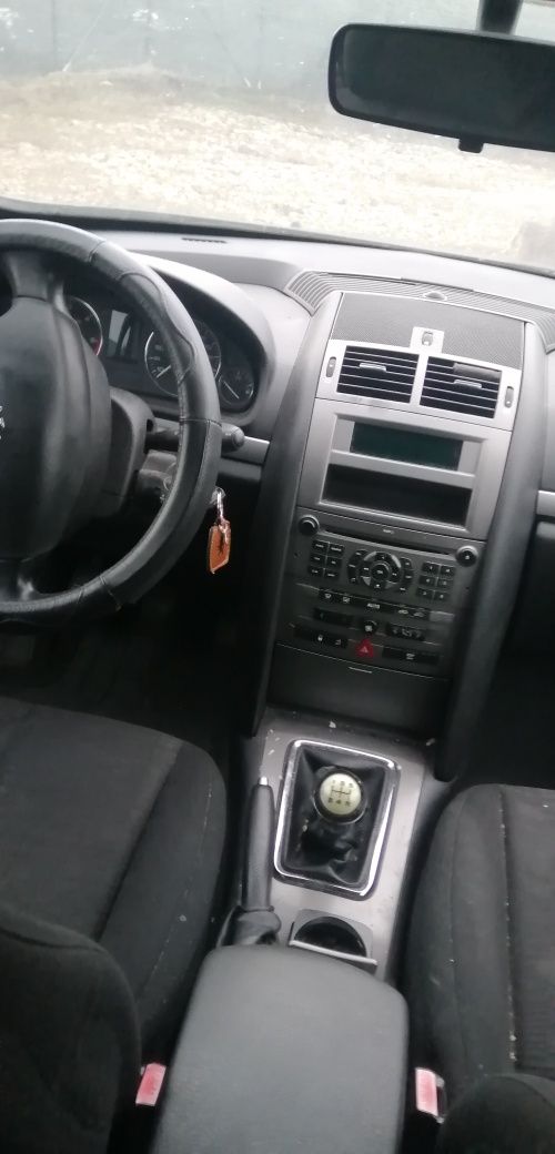 Dezmembrez Peugeot 407 - 1,6 hdi 109 cp program luni - vineri 9-17