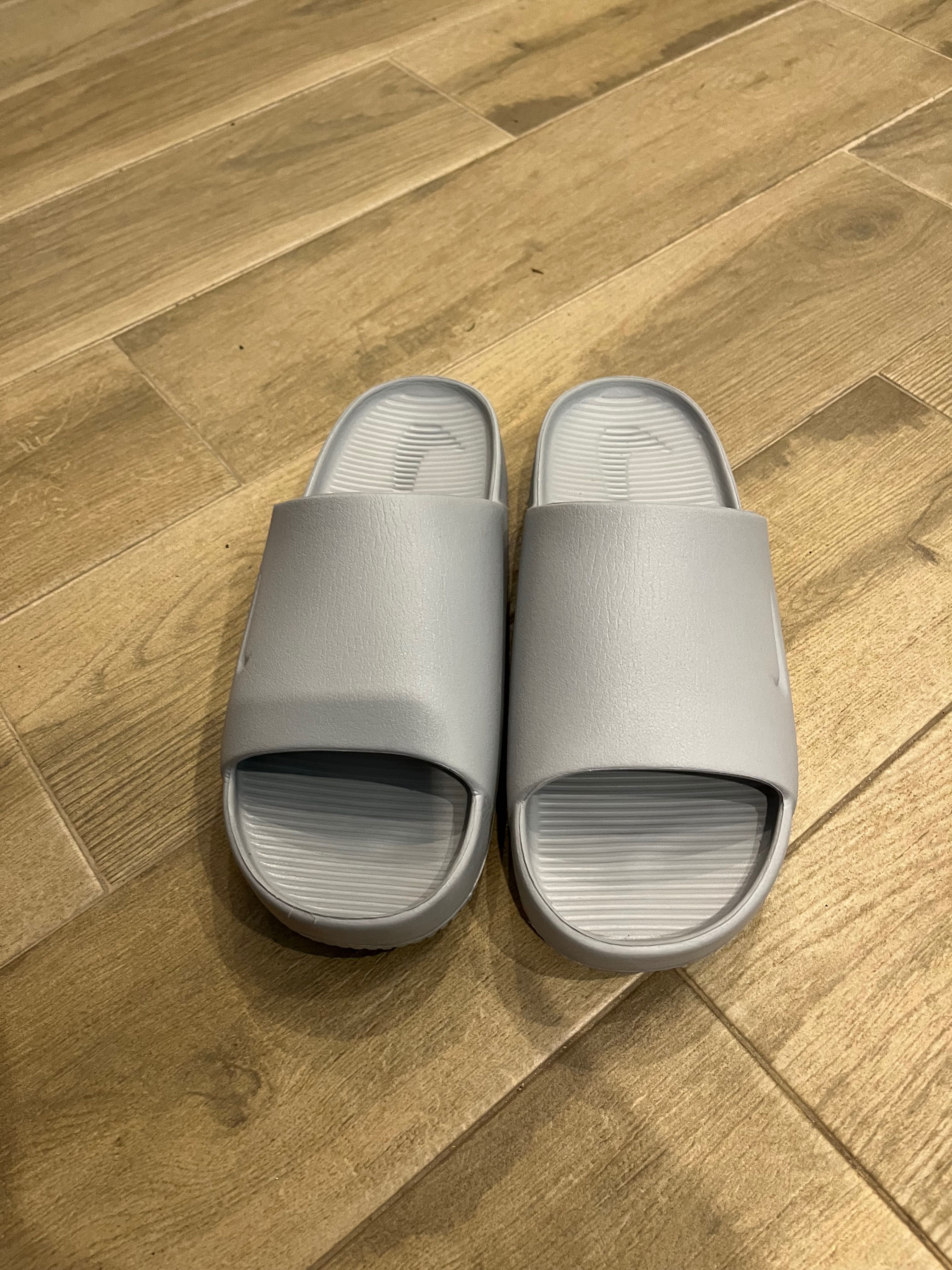 NIKE clam slide|