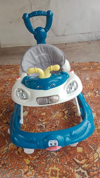 Продам ходунки новые