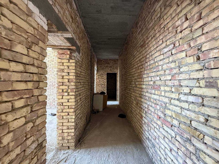 Tayyor 5 sotiqli kottedj sotiladi