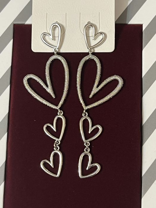 Украшения. Бижутерия. Серьги. Ожерелье. Подарок девушке