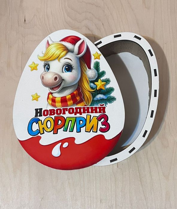 Деревянные коробки в форме Kinder