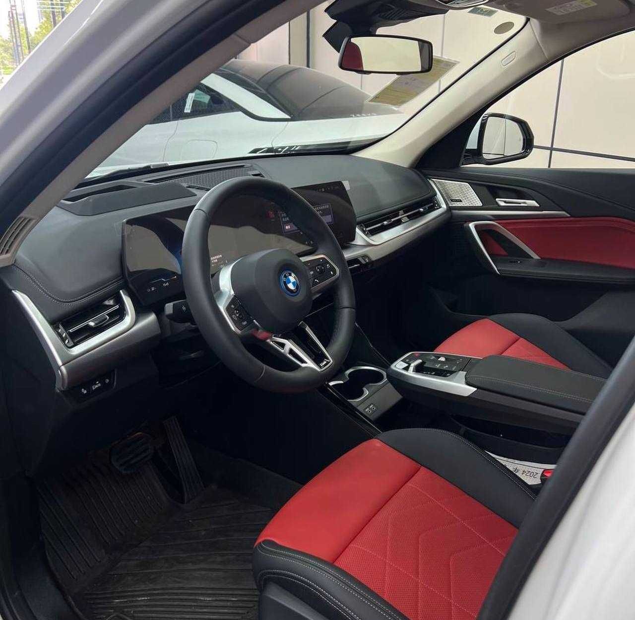 BMW IX1 30L Скидка