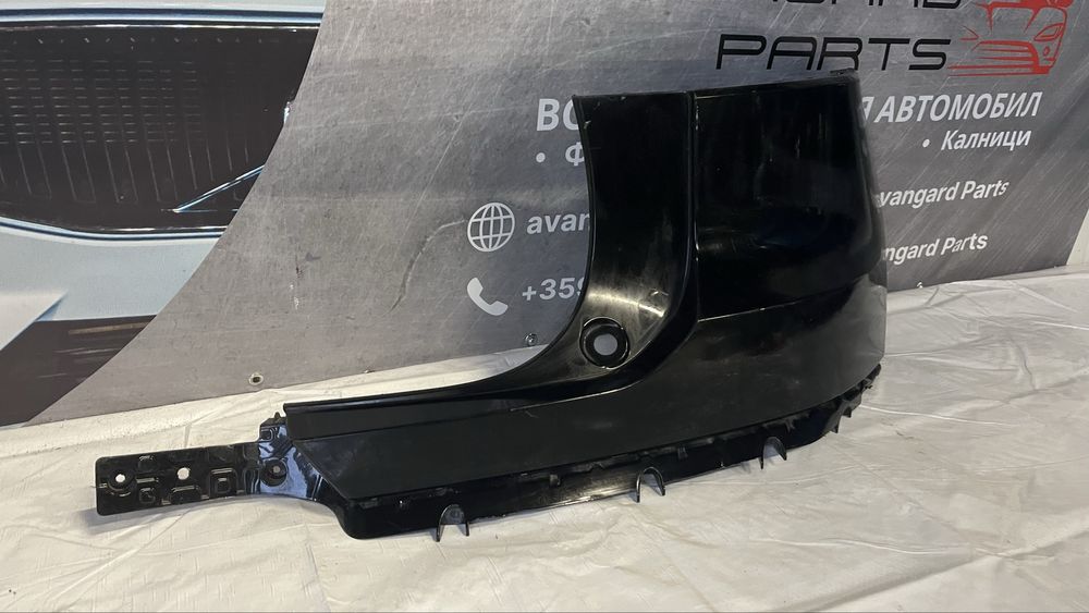 2 броя десен ъгъл и ляв ъгъл  от задна броня Volvo XC40