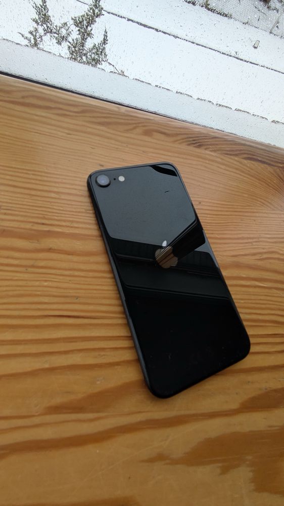Apple iPhone SE 2020
