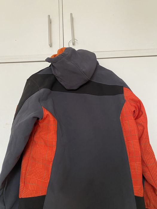 Непромукаемо яке за момче