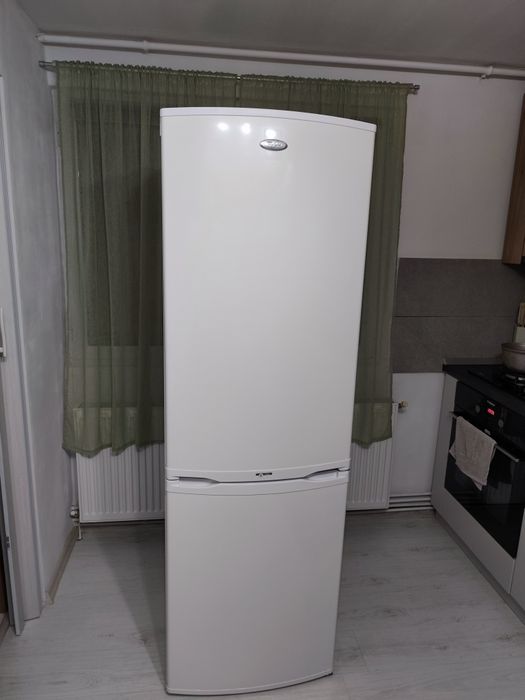 Combina frigorifica Whirlpool A class