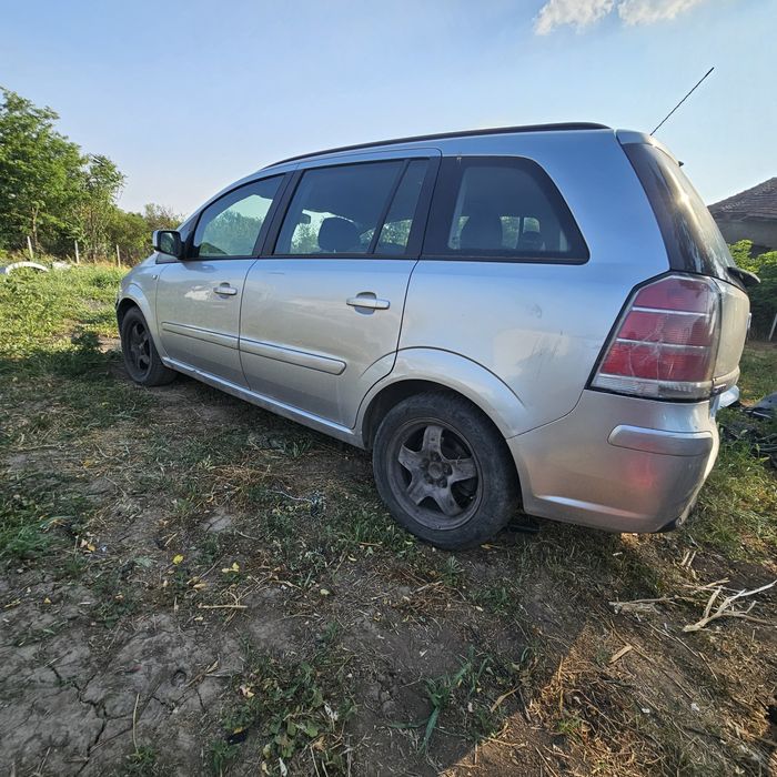 OPEL ZAFIRA 1.7 дизел на части само.