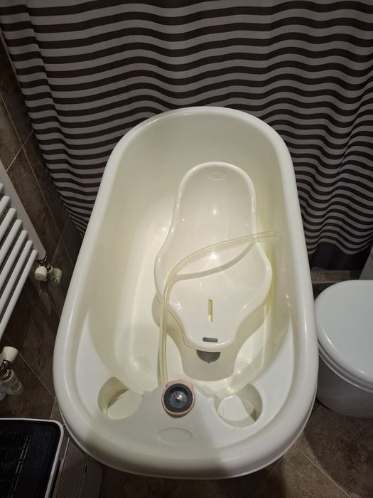 Корито със сгъваема стойка