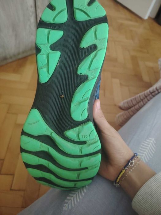 Маратонки Асикс gore tex