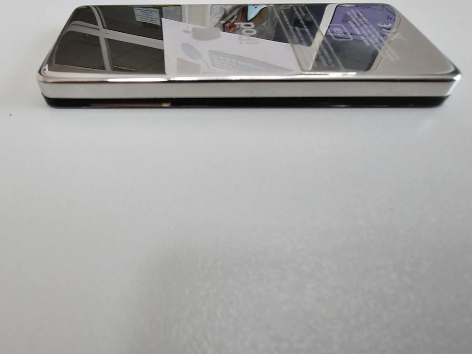 Apple Ipod nano 1st Gen 1GB black good battery