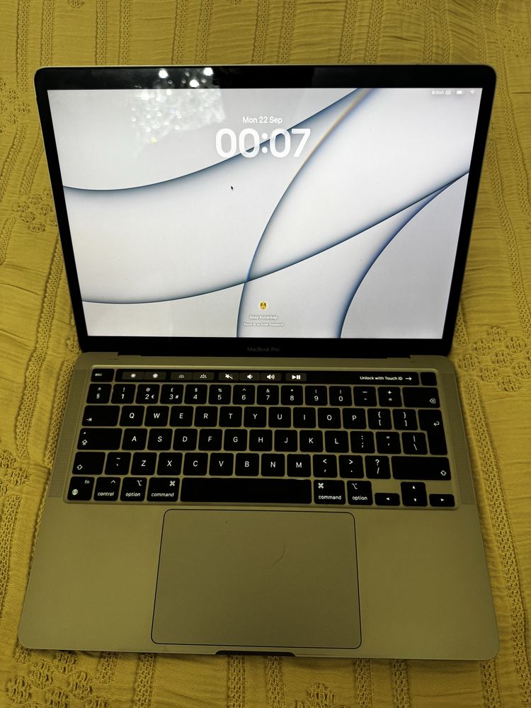 MacBook Pro 13 (2022)