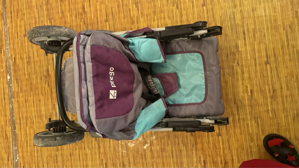 Продам каляски, стул для кормления,ходунок, автокресло