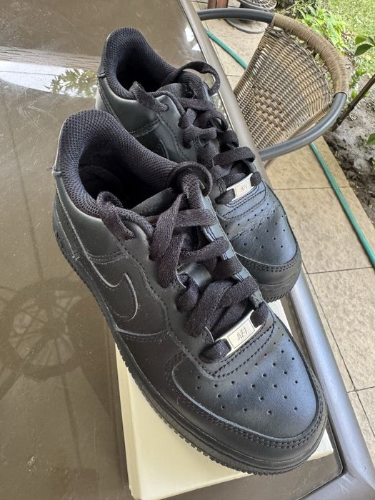 Vand adidasi Nike Air Foce