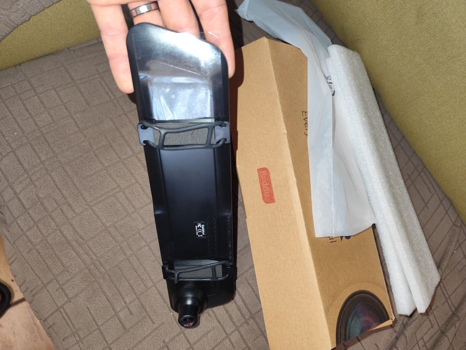 Camera de bord tip oglinda